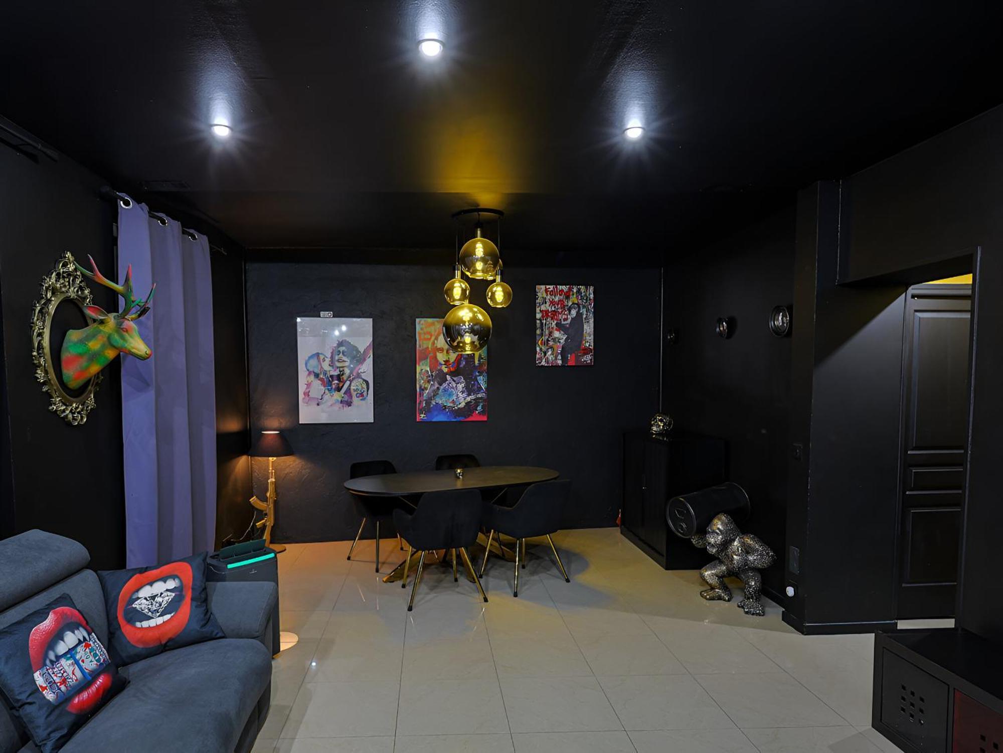 Appartement Pop Art - Asterix,Cdg,Chantilly,Disney La Chapelle-en-Serval Exteriér fotografie
